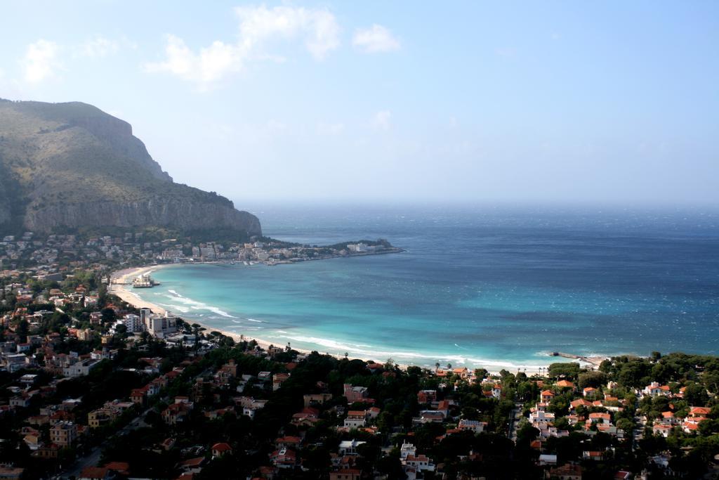 La Casetta Del Turista Palermo Bagian luar foto